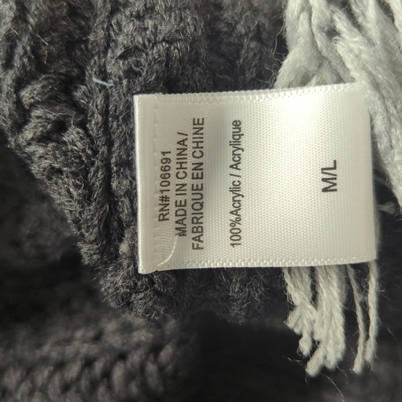 On The Road Distressed Blue Color Block Sweater w Fringe NWT Size M/L - Picture 11 of 15